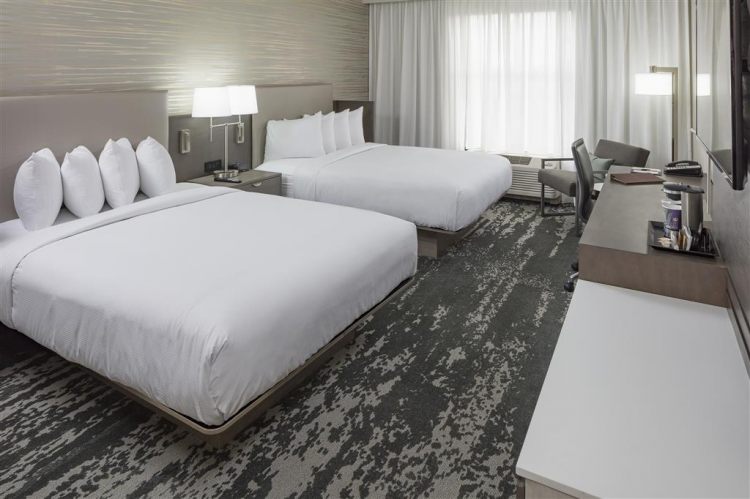 DoubleTree by Hilton Boston Logan Airport Chelsea , MA 02150 near Boston Logan International Airport View Point 21