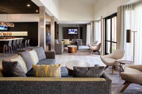 Courtyard by Marriott Phoenix Airport , AZ 85034 near Sky Harbor International Airport View Point 10