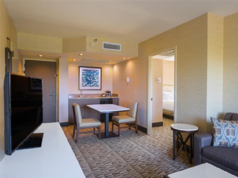 Hilton Phoenix Airport , AZ 85034 near Sky Harbor International Airport View Point 24