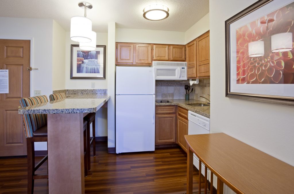 Candlewood Suites Eagan Arpt South - Mall Area, an IHG Hotel , MN 55122 near Minneapolis-saint Paul International Airport (wold-chamberlain Field) View Point 22