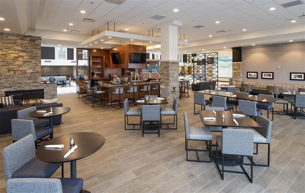 Doubletree By Hilton Madison East , WI 53704 near Dane County Regional Airport (truax Field) View Point 14