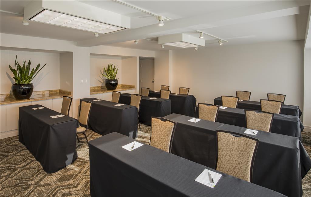 Radisson Hotel Downtown Salt Lake City , UT 84101 near Salt Lake City International Airport View Point 11