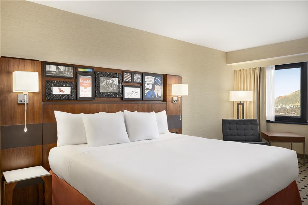 Radisson Hotel Downtown Salt Lake City , UT 84101 near Salt Lake City International Airport View Point 32