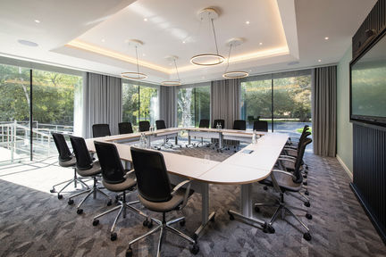 Holiday Inn London-Shepperton, an IHG Hotel ,  TW17 8NP near Heathrow Airport View Point 12