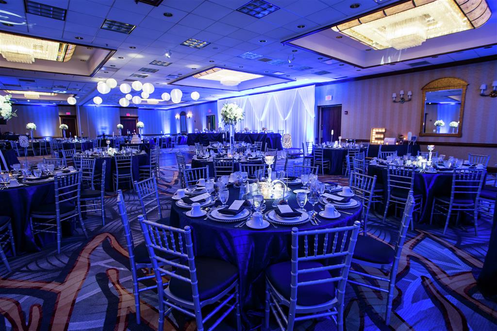 DoubleTree by Hilton Chicago/Alsip , IL 60803 near Midway International Airport View Point 3