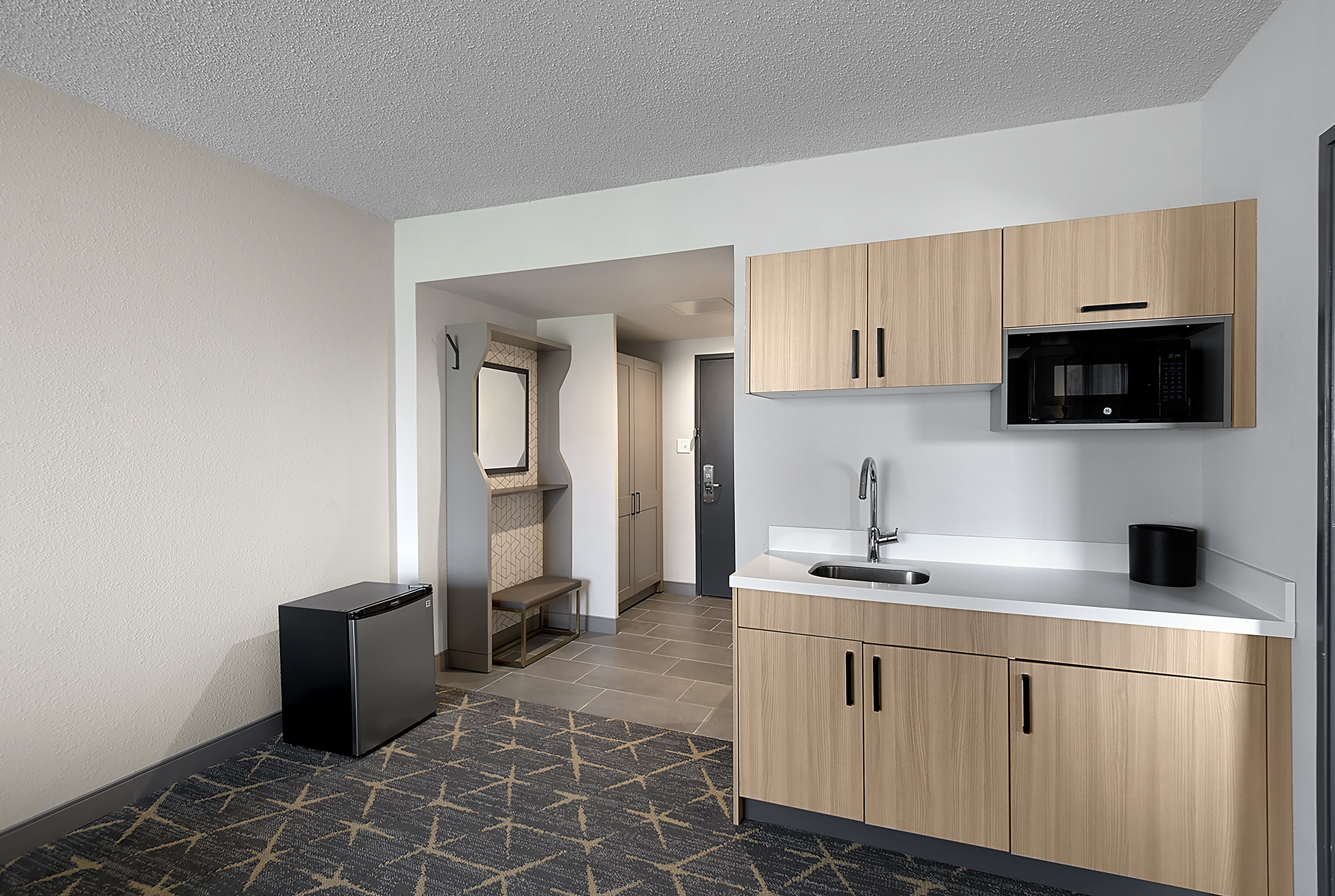 HOLIDAY INN HOTEL AND SUITES , IL 60607 near Ohare International Airport View Point 12