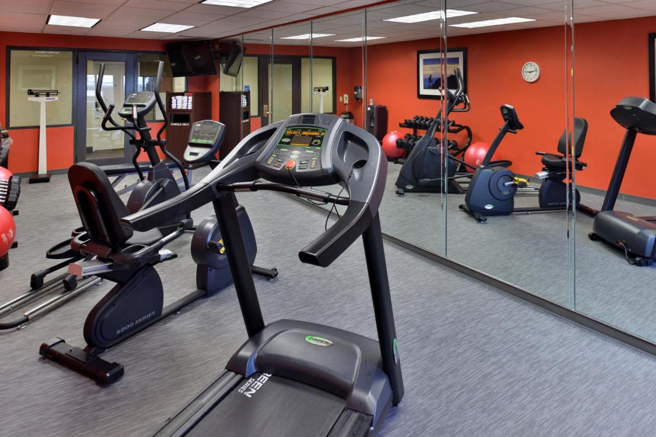 Holiday Inn Express & Suites Tampa/Rocky Point Island , FL 33607 near Tampa International Airport View Point 16