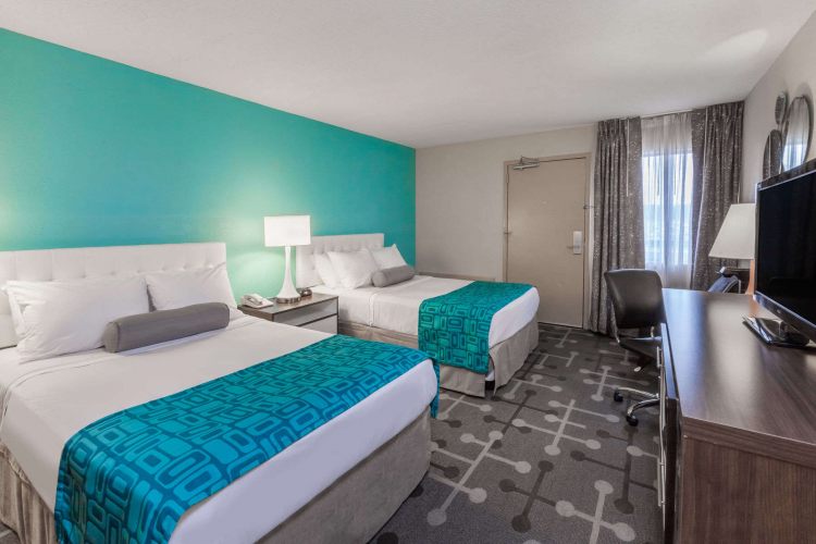 Howard Johnson Romulus Detroit Metro Airport , MI 48174 near Detroit Metropolitan Wayne County Airport View Point 7