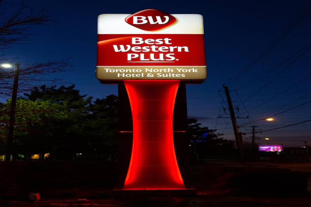 Best Western Plus Toronto North York Hotel & Suites