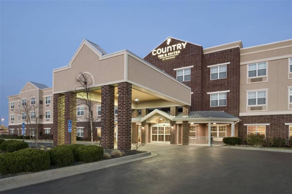 Country Inn Stes Kc Village W