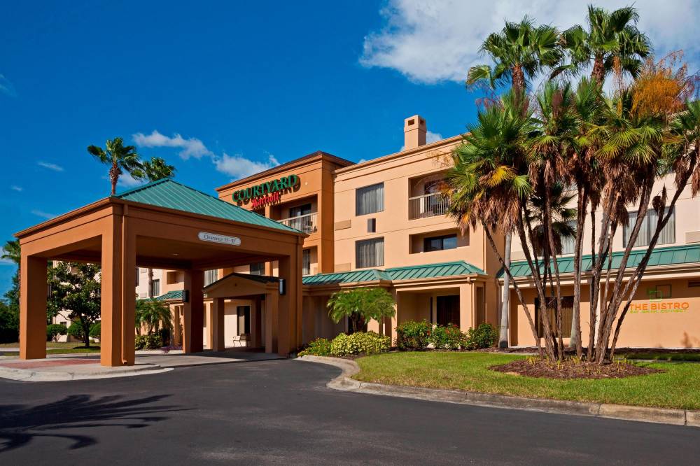 Courtyard By Marriott Tampa Brandon