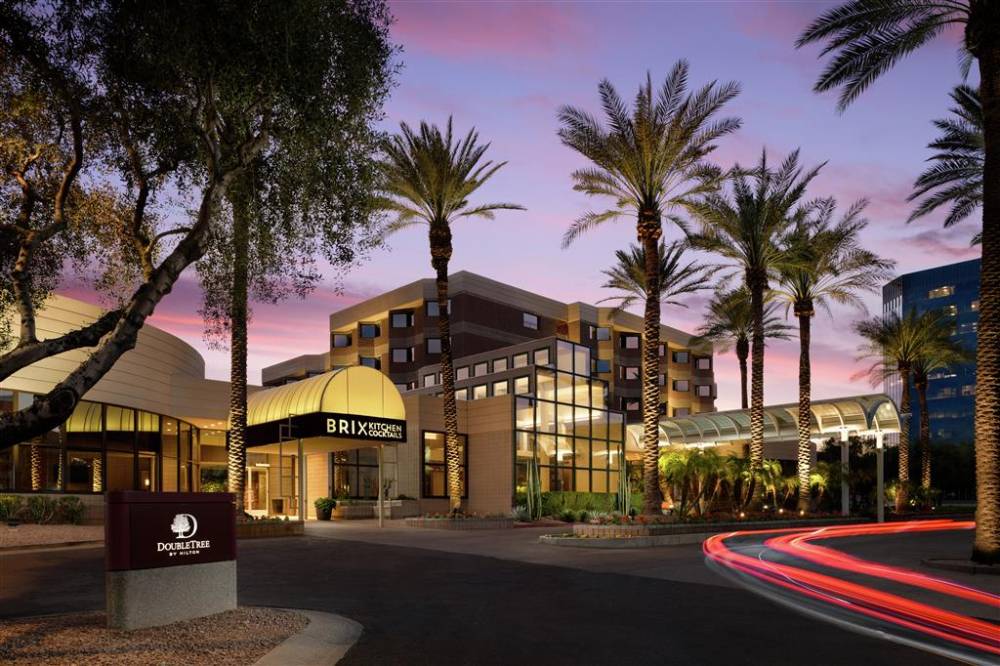Doubletree Suites By Hilton Phoenix