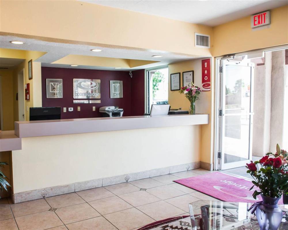 Econo Lodge Old Town 4