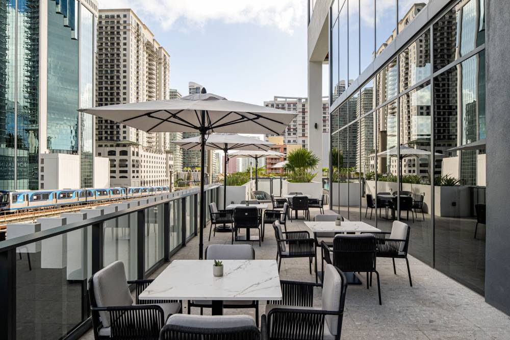 Element Miami Brickell 3