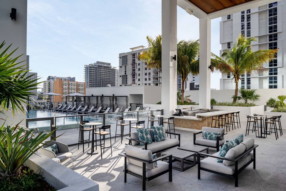 Element Miami Brickell 8