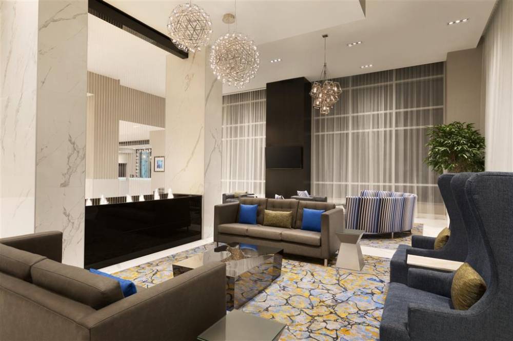 Embassy Suites By Hilton Toronto Airport