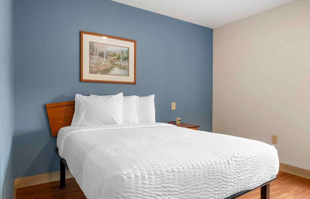 Extended Stay America Select Plainfield 4