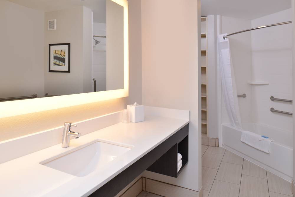 Holiday Inn Exp Stes Saint Ro