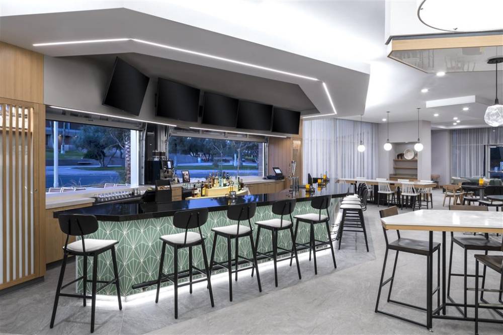 Hyatt House Tempe 4