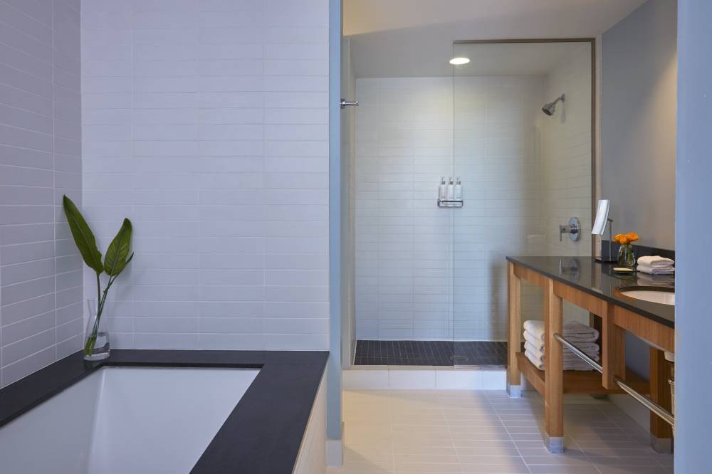 Kimpton Shorebreak Resort