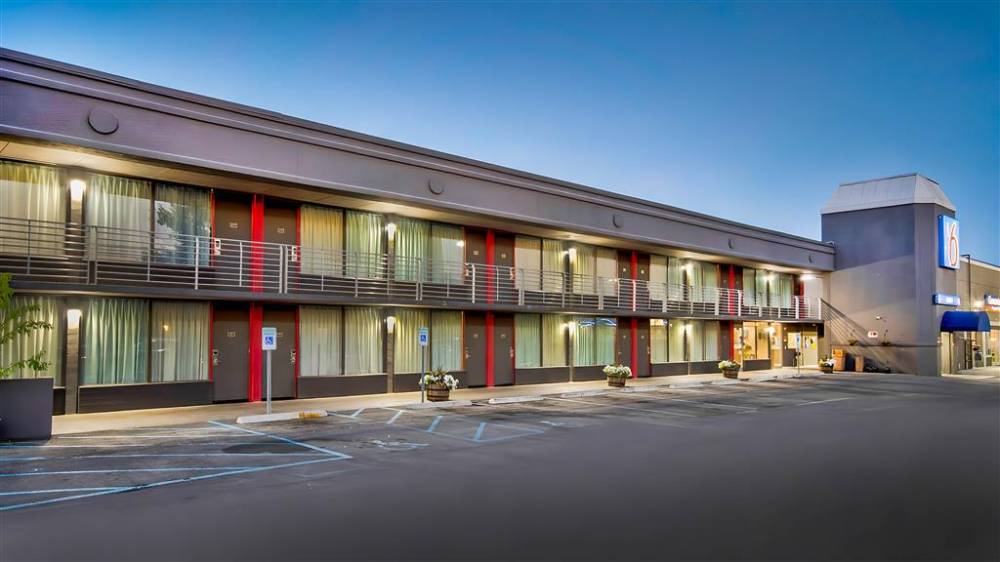 Motel 6 Louisville, Ky  Airport/fair Expo