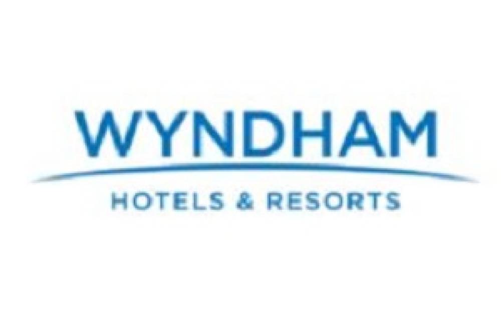 Ramada By Wyndham Boston 1