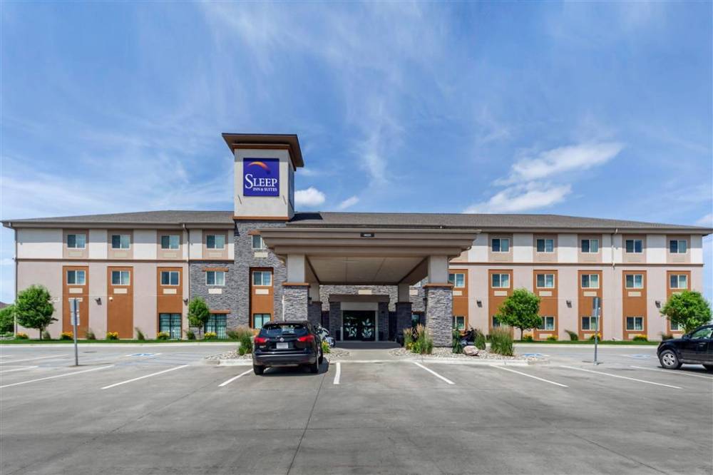 Sleep Inn And Suites Fargo Medical Center