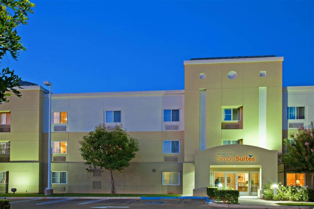Sonesta Simply Suites Irv Spec