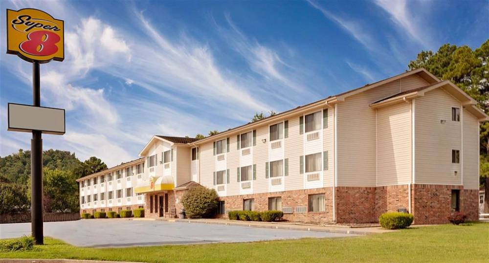 Super 8 By Wyndham Fayetteville