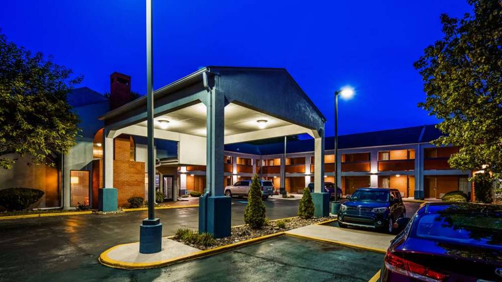 Surestay By Best Western Kansas City Country Inn North