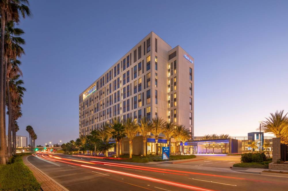 The Viv Hotel Anaheim A Tribute Portfolio Hotel