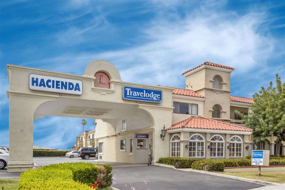 Travelodge By Wyndham Costa Mesa Newport Beach Hacienda