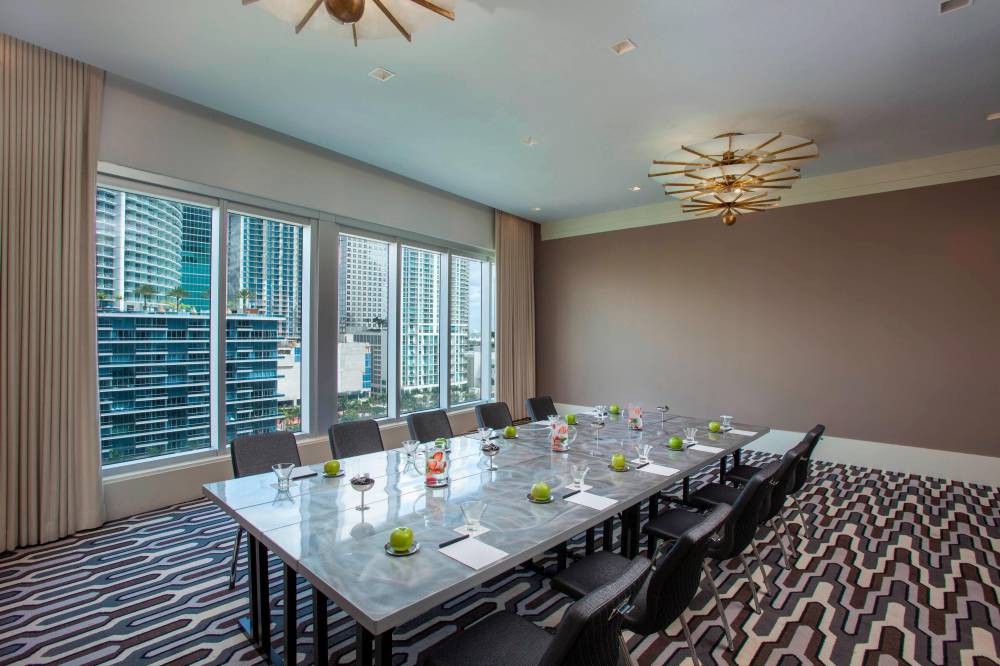 W Miami 9